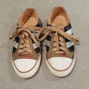 Pre used Vintage  Burberry Sneakers